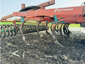 Toprak işleme makinesi KVERNELAND