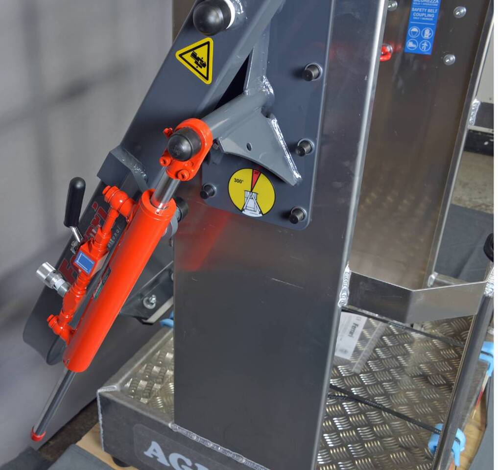 Ataşman - Araç üzerine platform Ferrari Ferrari Arbeitskorb AGLY 1 AL Bundle: fotoğraf 12
