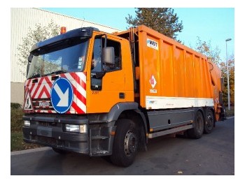 Iveco MP240E26 EURO 2 - Atık toplama taşıt/ Özel amaçlı taşıt