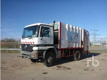 Çöp kamyonu MERCEDES-BENZ ACTROS 2031 4x4 Rear Loader: fotoğraf 1