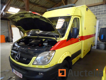 Ambulans arabası Mercedes-Benz Sprinter: fotoğraf 1