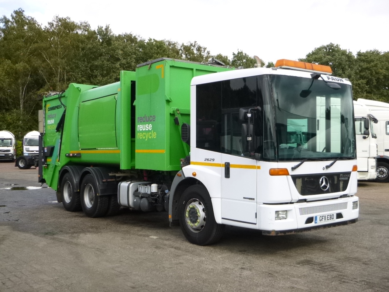 Çöp kamyonu Mercedes Econic 2629LL 6x4 RHD Faun refuse truck: fotoğraf 2