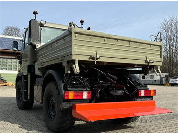 Unimog U300 405 01313 mit Rahmenwinde  - Atık toplama taşıt/ Özel amaçlı taşıt, Sal/ Açık kasa kamyon: fotoğraf 5