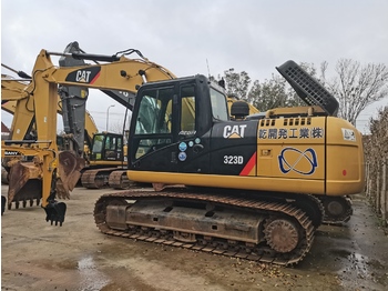 Paletli ekskavatör CATERPILLAR 323D