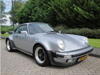 Porsche 911 / 930 Turbo - Binek araba