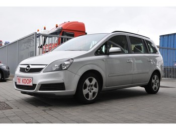 Binek araba Opel Zafira: fotoğraf 2