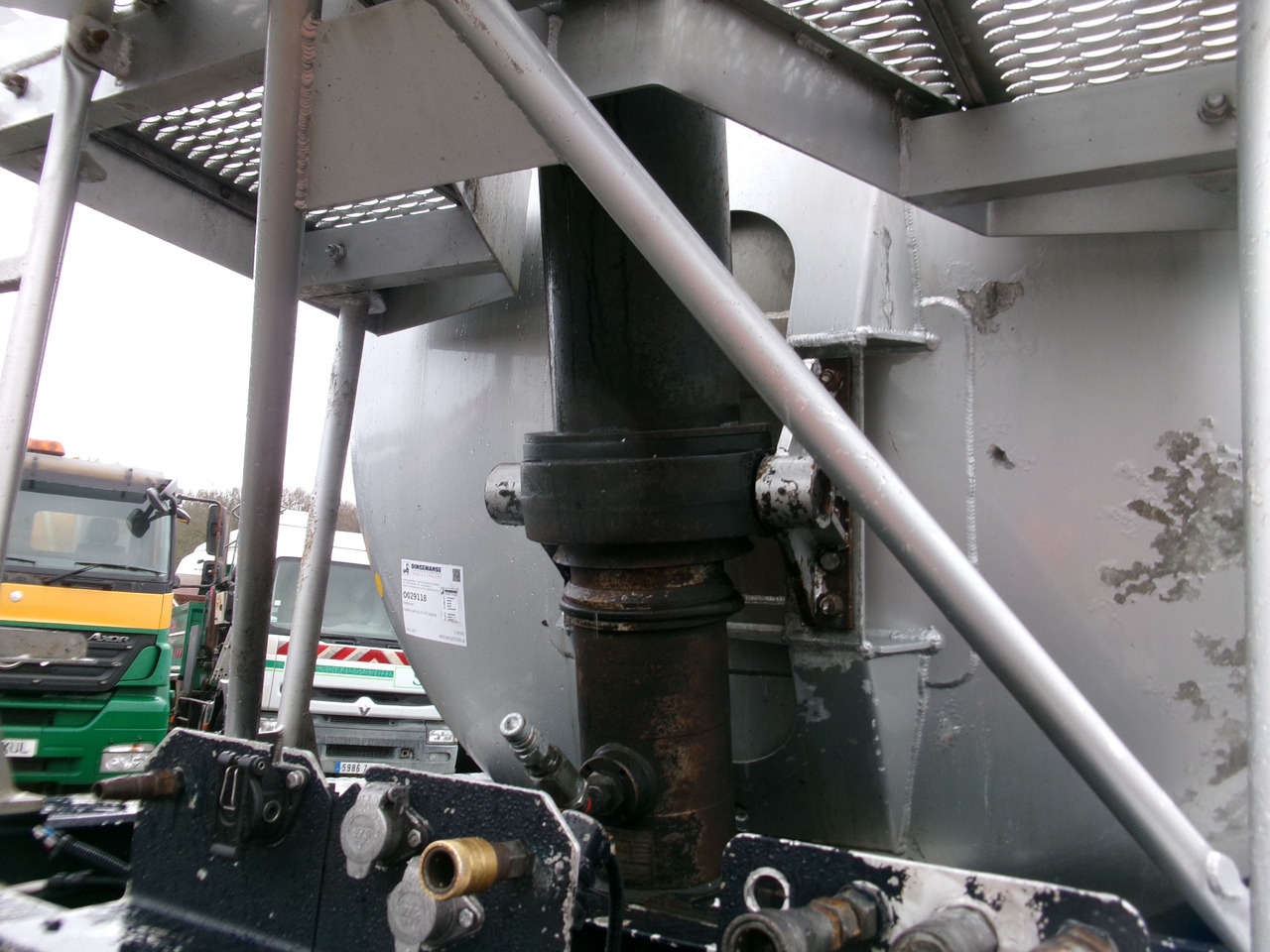 Feldbinder Powder tank alu 38 m3 (tipping) finansal kiralama Feldbinder Powder tank alu 38 m3 (tipping): fotoğraf 12