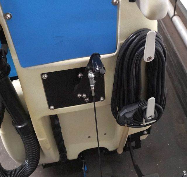 Zemin yıkama makinası DEC SM245E