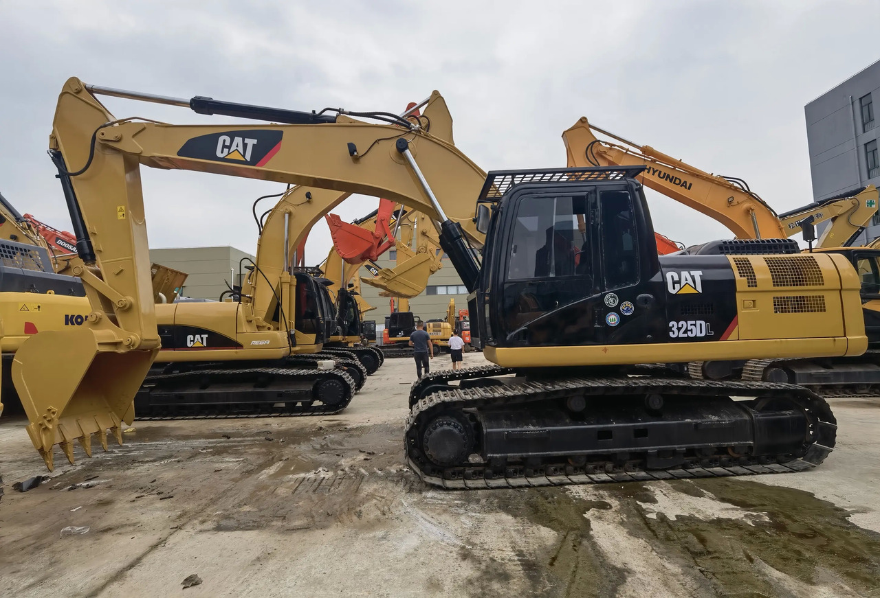 Paletli ekskavatör Japan used 25 ton crawler excavator Used Caterpillar 325DL excavator CAT 325 excavator: fotoğraf 3