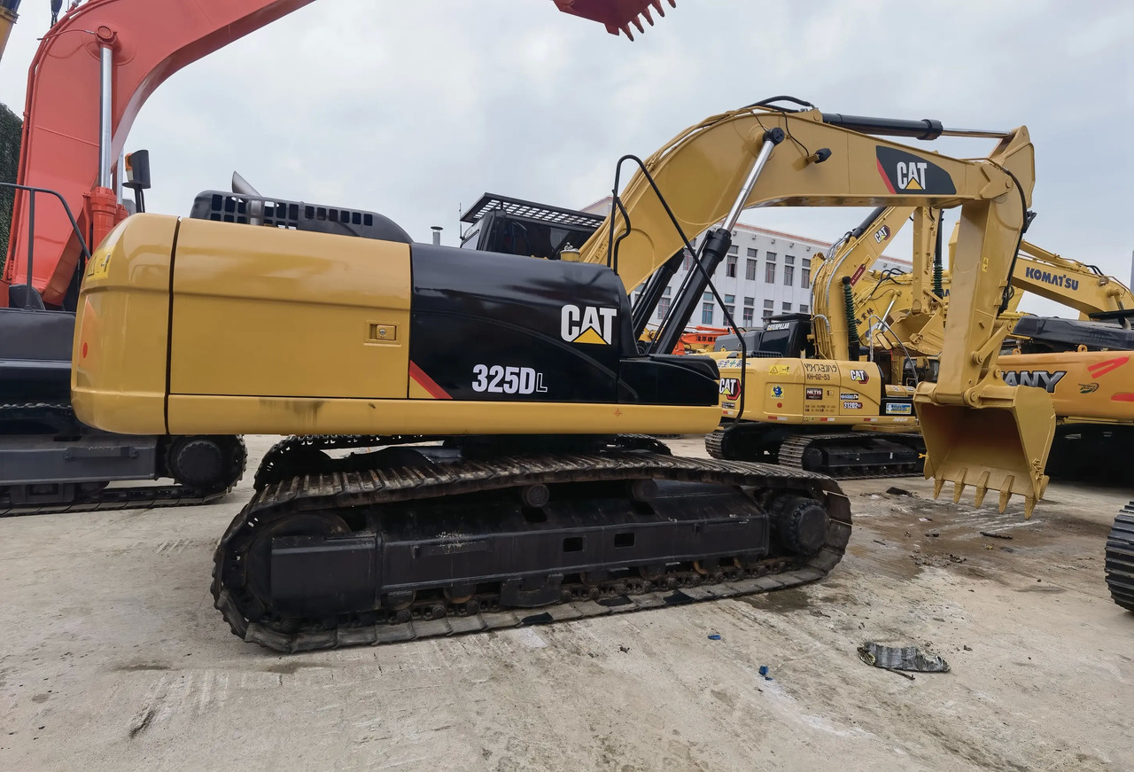 Paletli ekskavatör Japan used 25 ton crawler excavator Used Caterpillar 325DL excavator CAT 325 excavator: fotoğraf 2