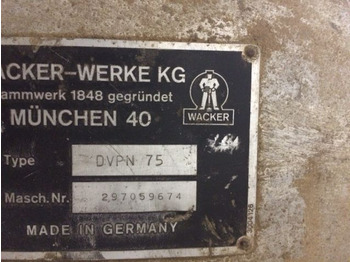 Reserviert • Gelöscht • 
                    Rüttelplatte Wacker DVPN 75 - Titreşimli kompaktör: fotoğraf 3