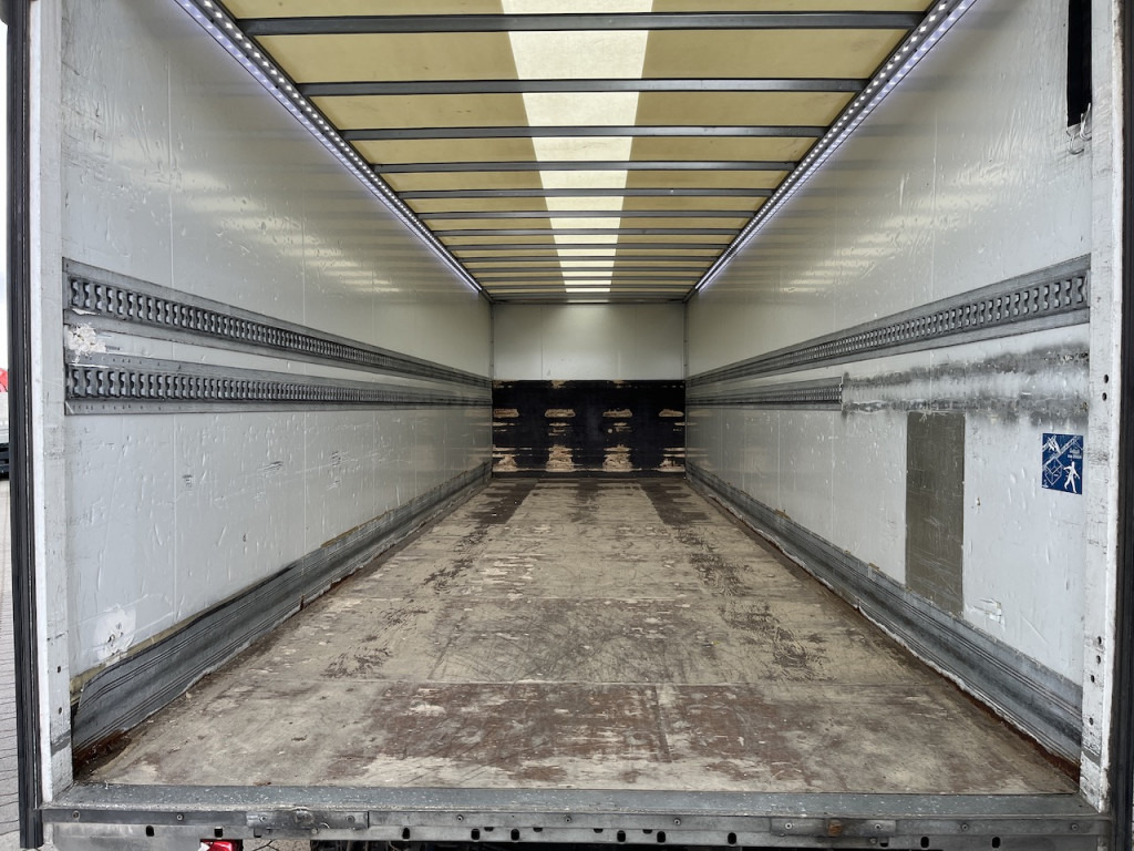 Kapalı kasa kamyon Iveco 120E25 Eurocargo 4x2  Koffer | Ladebordwand: fotoğraf 3