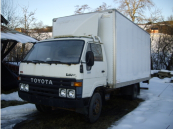 Toyota Dyna - Kapalı kasa kamyon