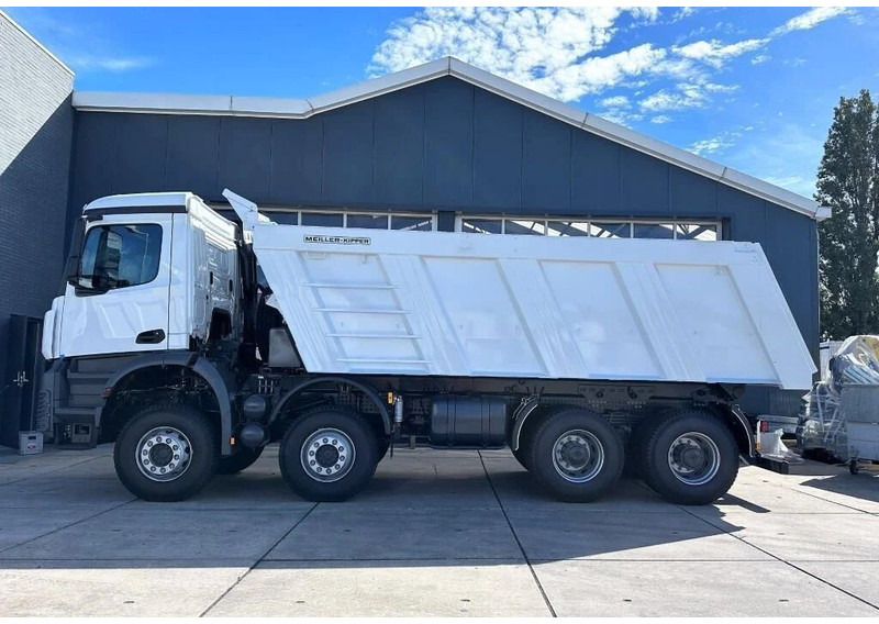 Mercedes-Benz Arocs 4140 K 8x4 Tipper Truck (70 units) finansal kiralama Mercedes-Benz Arocs 4140 K 8x4 Tipper Truck (70 units): fotoğraf 2