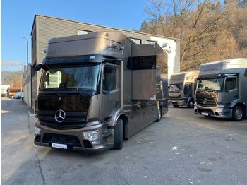 Hayvan nakil aracı kamyon Mercedes-Benz Pferdetransporter: fotoğraf 1
