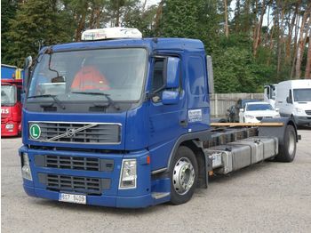 Şasi kamyon Volvo FM13 440 Chassis fur Autotransporter: fotoğraf 1