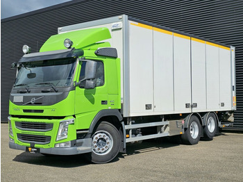 Volvo FM 410 6x2 / SIDE DOORS / LIFT / ISOLATED - Kapalı kasa kamyon: fotoğraf 1