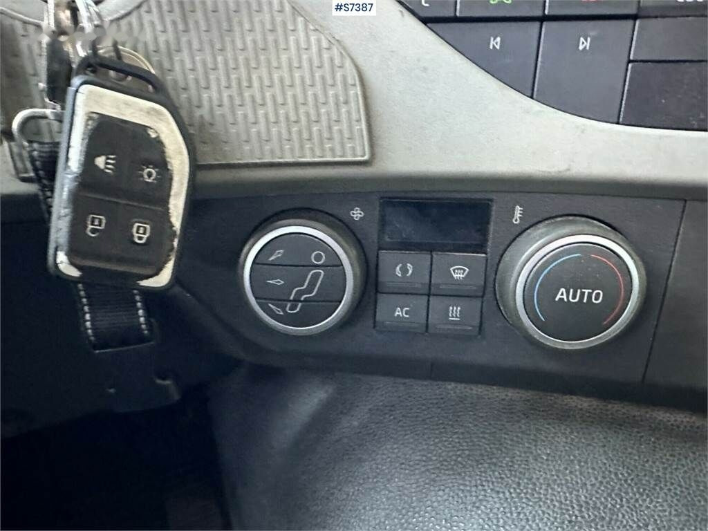 Sal/ Açık kasa kamyon, Vinçli kamyon Volvo FM 420: fotoğraf 23