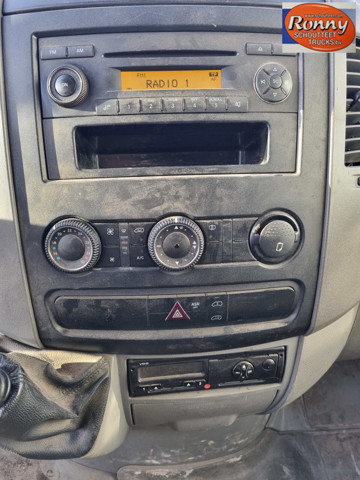 Panelvan Mercedes-Benz SPRINTER 316 CDI eFH./Radio: fotoğraf 9