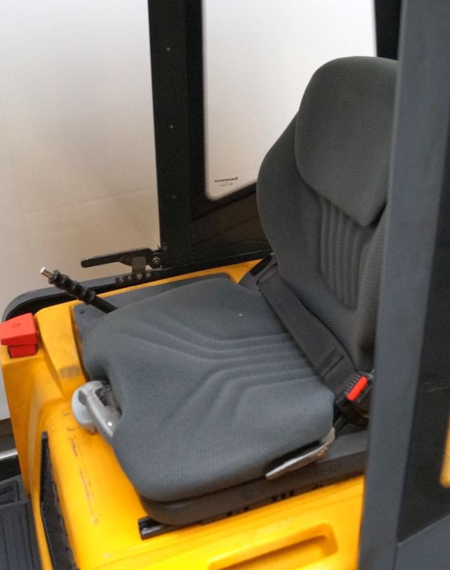 Akülü çekici Jungheinrich EZS570