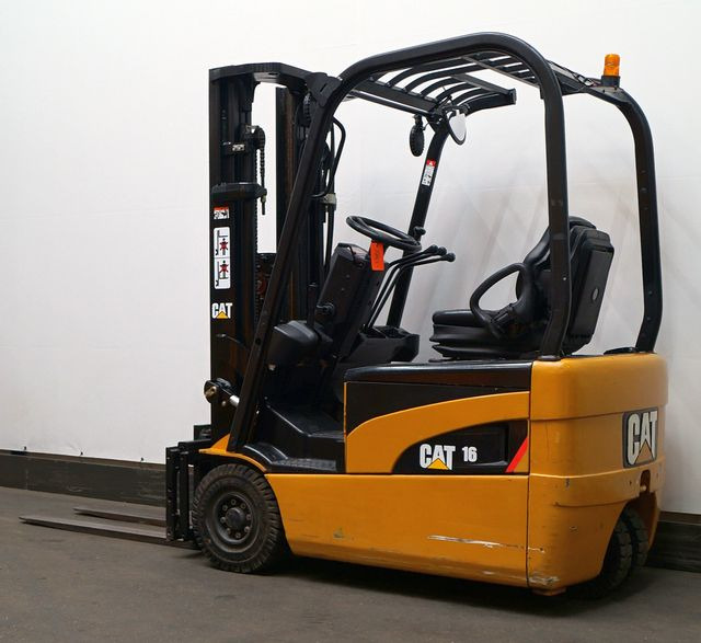 Elektrikli forklift Caterpillar EP16NT