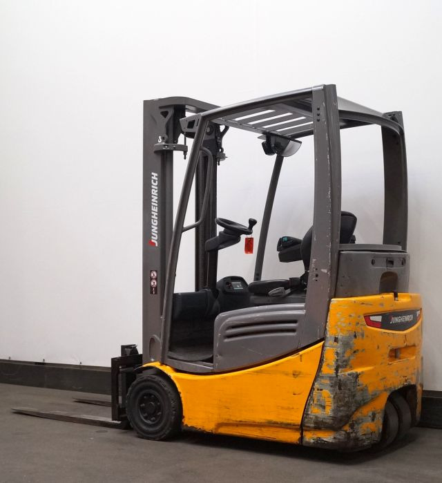 Elektrikli forklift Jungheinrich EFG213