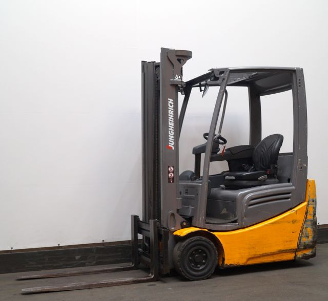 Elektrikli forklift Jungheinrich EFG213