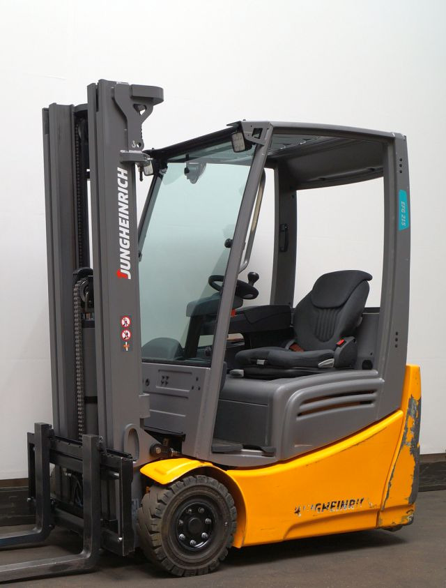 Elektrikli forklift Jungheinrich EFG215