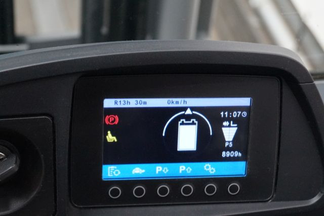 Elektrikli forklift Jungheinrich EFG215