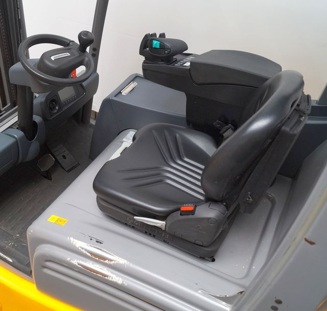 Elektrikli forklift Jungheinrich EFG216