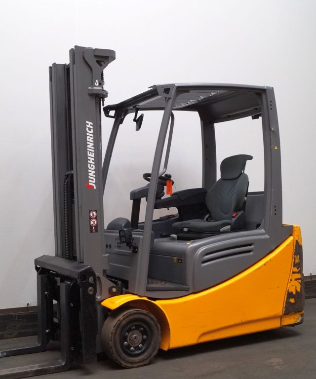 Elektrikli forklift Jungheinrich EFG216
