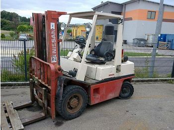 Nissan EH02A25 - Forklift