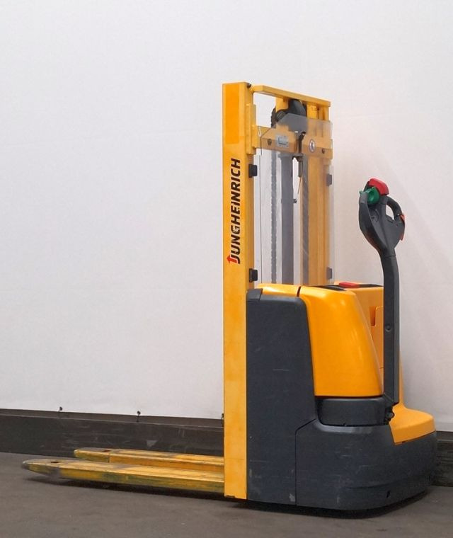 Istif makinası Jungheinrich EJC110