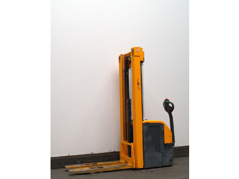 Istif makinası  Jungheinrich  EJC214