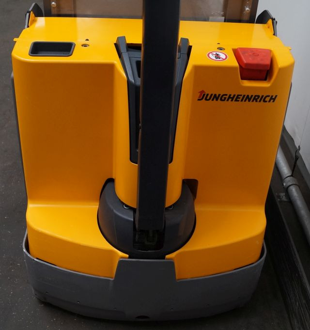 Istif makinası Jungheinrich EJD118