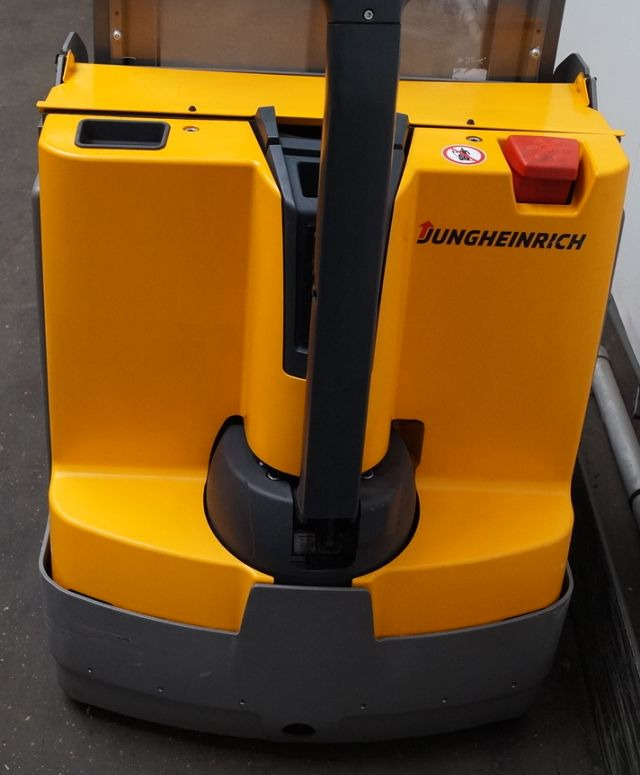 Istif makinası Jungheinrich EJD118