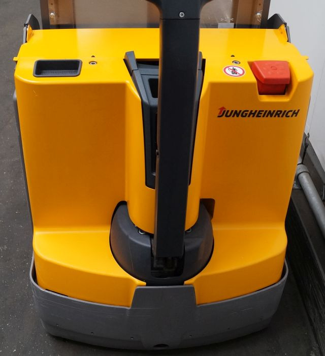 Istif makinası Jungheinrich EJD118