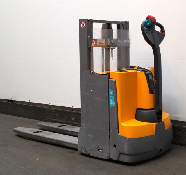 Istif makinası Jungheinrich EJD118