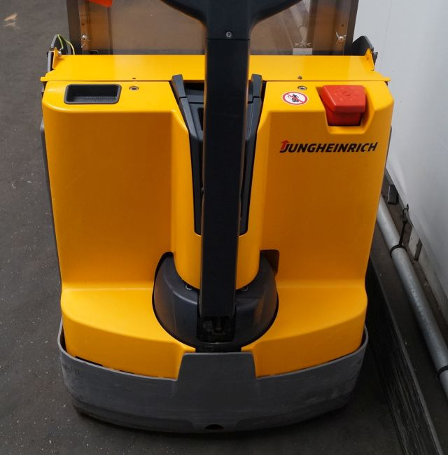 Istif makinası Jungheinrich EJD118