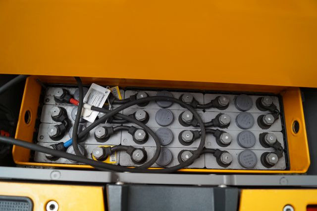 Istif makinası Jungheinrich EJD118