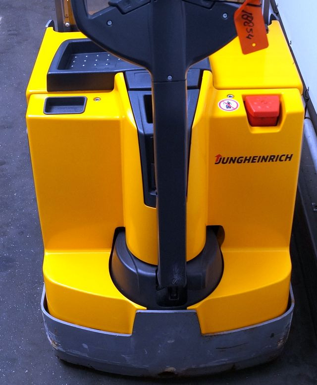 Istif makinası Jungheinrich EJD220