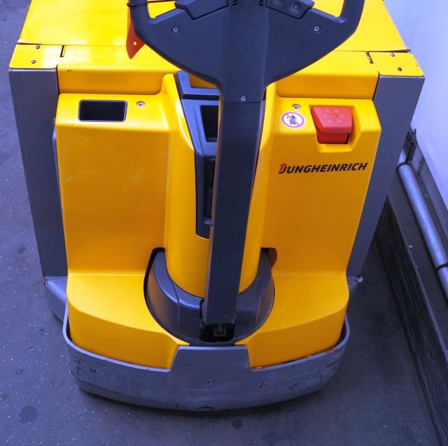 Istif makinası Jungheinrich EJG110