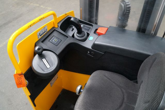 Istif makinası Jungheinrich ESC216