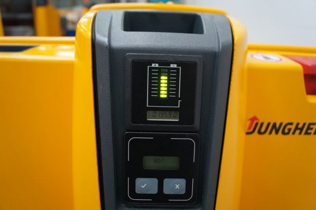 Kullanılan transpalet Jungheinrich EJE220