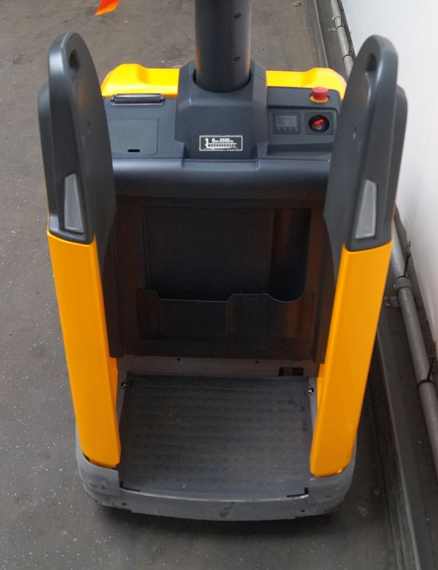 Kullanılan transpalet Jungheinrich ERE225