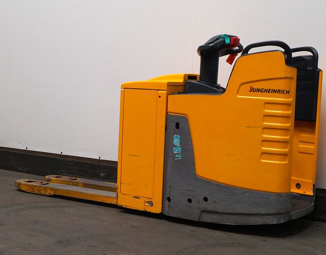 Kullanılan transpalet Jungheinrich ERE225