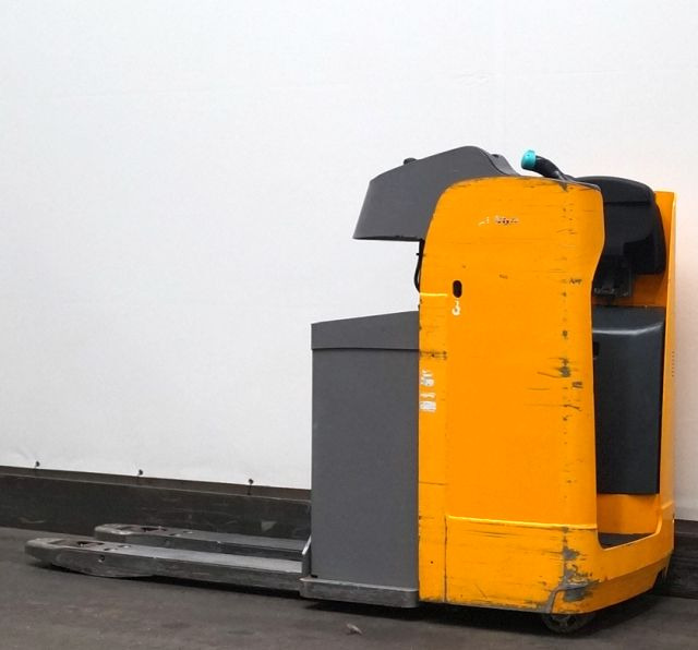 Kullanılan transpalet Jungheinrich ESE120