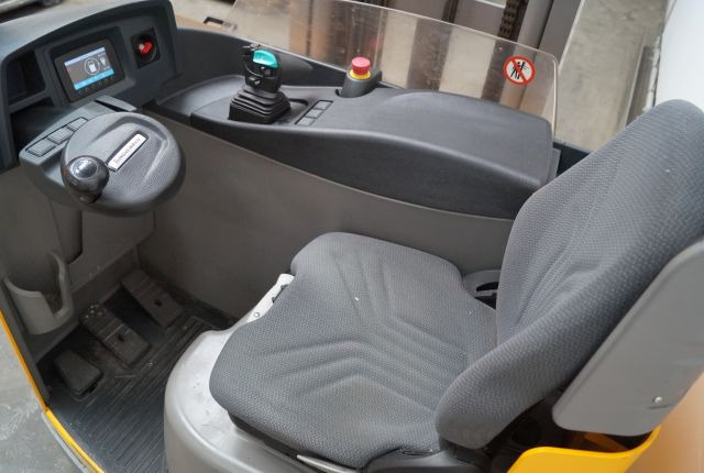 Reach truck Jungheinrich ETV214