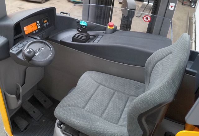 Reach truck Jungheinrich ETV214