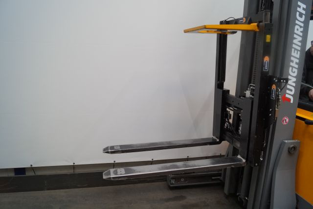 Reach truck Jungheinrich ETV216